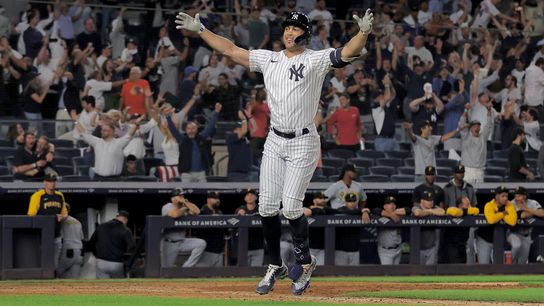 Crowe's collapse vs. Yankees puts role into question taken in New York (Pirates)